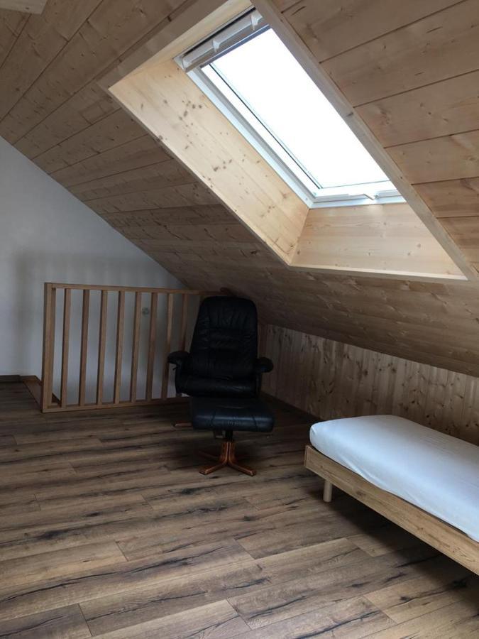 Les Piroulards Apartamento Dompierre-les-Tilleuls Exterior foto