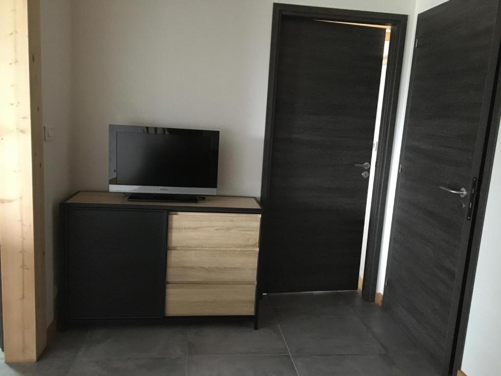 Les Piroulards Apartamento Dompierre-les-Tilleuls Exterior foto